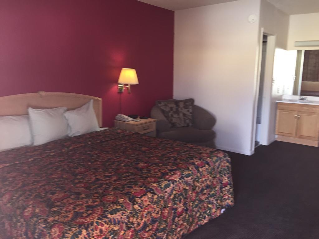 Avalon Motel Early Zewnętrze zdjęcie